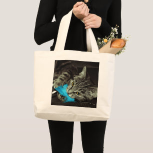 Grand Tote Bag Tabby Cat avec plume par Shirley Taylor
