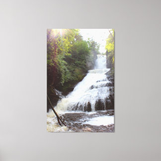 Grande cascade avec toile solaire Imprimer