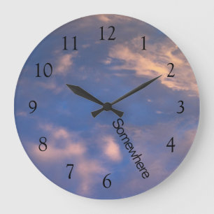 Grande Horloge Ronde 5 heures quelque part Nuages rêveurs