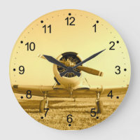 Antique avion propulseur jaune doré