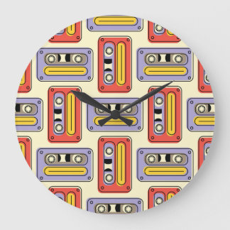 Grande Horloge Ronde Bandes cassettes rétro : motif sans soudure.
