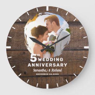 Grande Horloge Ronde Bois foncé rustique 5e anniversaire Mariage Photo