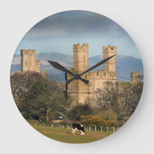 Grande Horloge Ronde Château de Caernarfon au Pays de Galles.