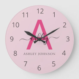 Grande Horloge Ronde Chaud rose moderne Script Girl Monogramme Nom