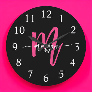 Grande Horloge Ronde Chaud rose noir moderne Script Girl Monogramme Nom