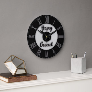 Grande Horloge Ronde “Custom Name Roman Numeral – Modern Black
