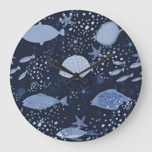 Grande Horloge Ronde Des poissons endormis monochromes, motif foncé.