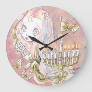 Grande Horloge Ronde Douce Fille à la Menorah
