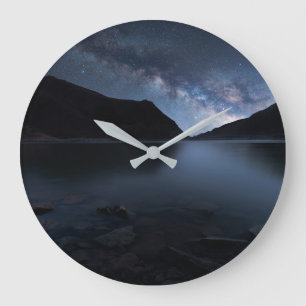 Grande Horloge Ronde Eau Lakeshore la nuit