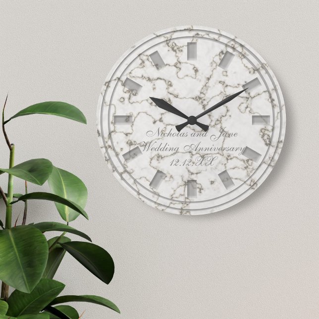 Grande Horloge Ronde Élégant anniversaire de mariage Faux Marble Horlog (Just add your names and wedding anniversary date to this faux marble wall clock)
