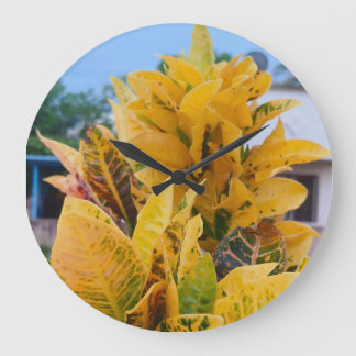 Grande Horloge Ronde Feuille jaune
