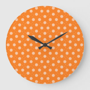 Grande Horloge Ronde Fleurs Beige Douces et Pêche sur Fond Orange