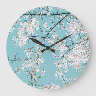 Grande Horloge Ronde Fleurs de cerisiers : tendance florale turquoise