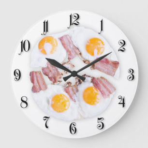 Grande Horloge Ronde Fried eggs with bacon