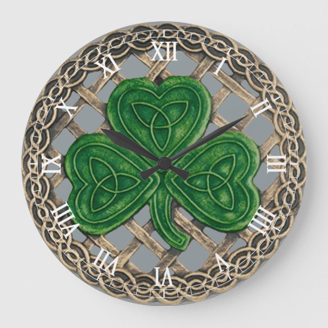 Grande Horloge Ronde Gray Shamrock & Celtic Knots Roman Numeral Clock (Recto)