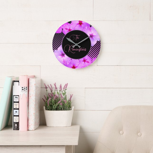 Grande Horloge Ronde Hibiscus rose chaud Nom de famille Keepsaké (Salle de lecture)