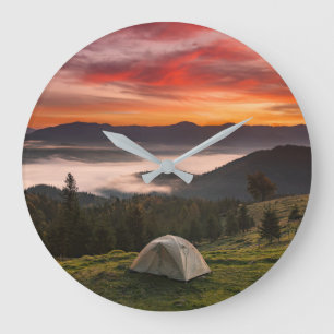 Grande Horloge Ronde Montagnes   Camping Foggy Sunrise