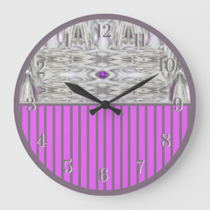 Grande Horloge Ronde Motif de diamant dans la cadenas violette