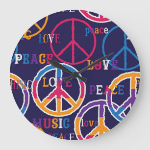 Grande Horloge Ronde Paix hippie : Conception de symboles vibrants.