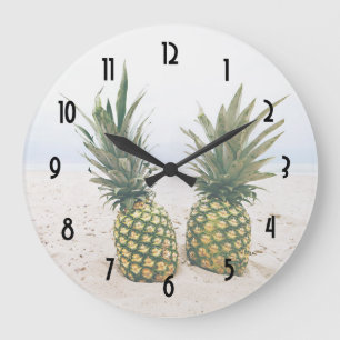 Grande Horloge Ronde Photo de 2 ananas sur une plage