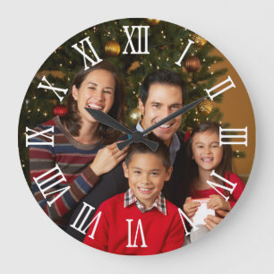 Grande Horloge Ronde Photo de famille chiffres romains gras blancs