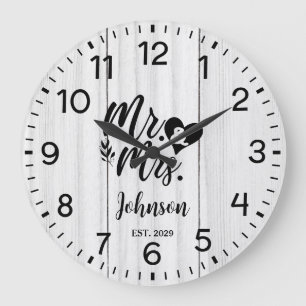 Grande Horloge Ronde Rustic White bois élégant Script Mr & Mrs.