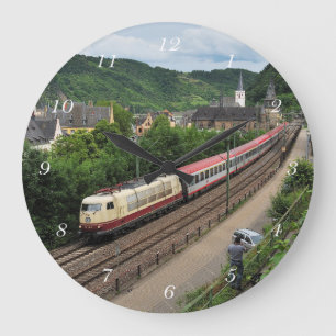Grande Horloge Ronde Train de voyageurs à Saint-Goar