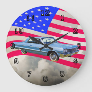 Grande Horloge Ronde Voiture 1964 de Chevrolet Impala et drapeau