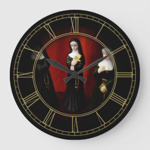Grande Horloge Ronde Weird Nuns