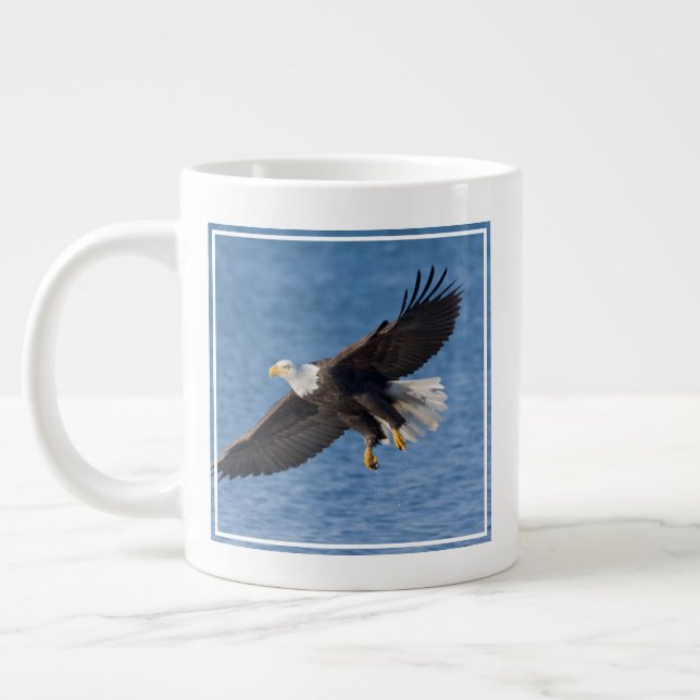 Grande Tasse Aigle chauve en vol (Gauche)