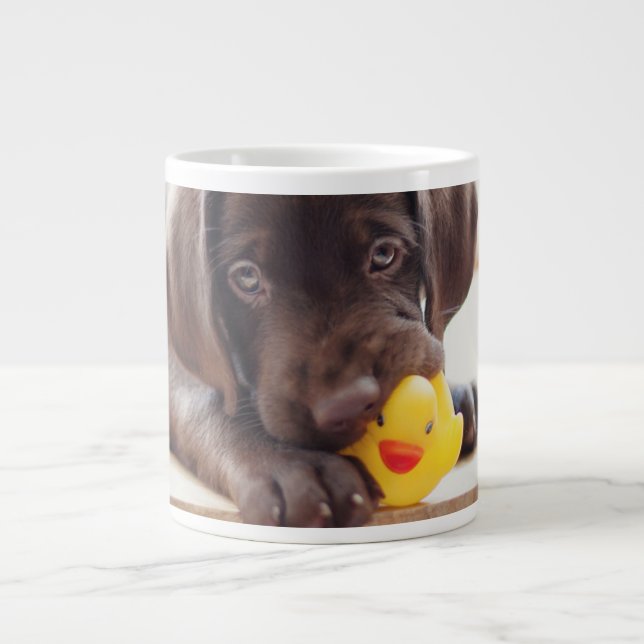 Grande Tasse Animaux de bébés cutest | Chocolat Labrador Puppy (Devant)