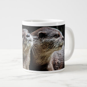 Grande Tasse Animaux de bébés cutest Otters tenant les mains