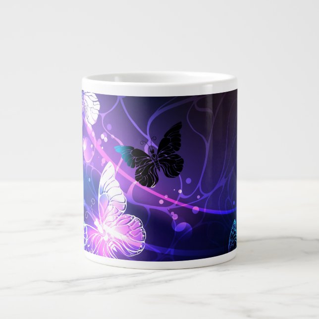 Grande Tasse Arrière - plan avec papillons de nuit (Devant)
