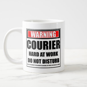 Grande Tasse Avertissement Courrier Dur Au Travail Ne Dérangez