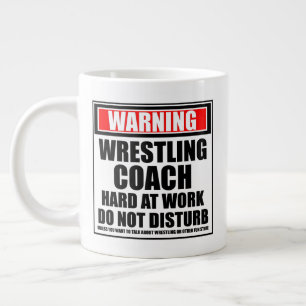 Grande Tasse Avertissement Entraîneur de lutte dur au travail