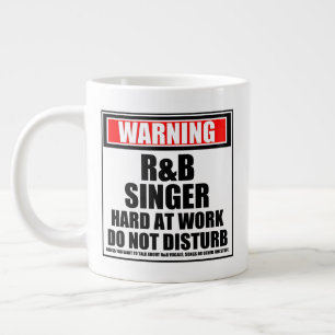 Grande Tasse Avertissement R&B Singer Dur Au Travail Ne Disturb