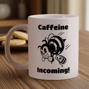 Grande Tasse Caféine en approche ! Abeille drôle avec cartoon d