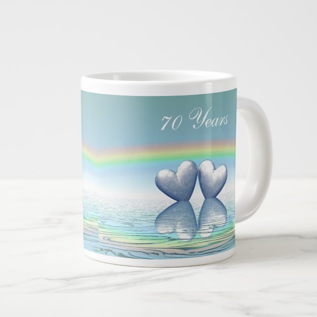 Grande Tasse Coeurs de platine du 70e anniversaire (Devant droit)