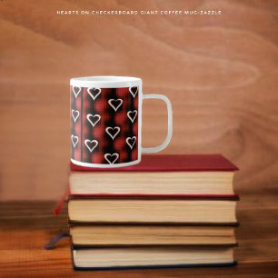 Grande Tasse Coeurs sur le tableau de bord