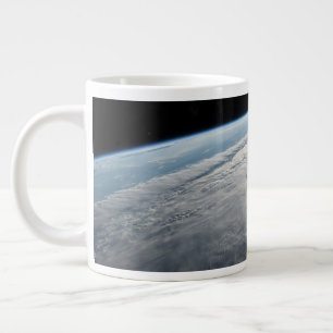 Grande Tasse Cyclone Tropical Idai Au-Dessus De La Côte D'Afriq