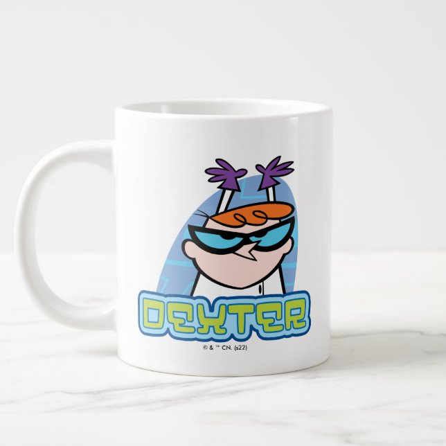 Grande Tasse Dexter Character Name Graphic (Gauche)