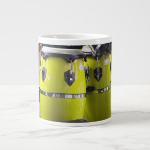 Grande Tasse Drums de conga jaune vif photo.jpg