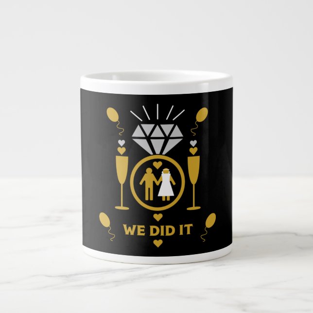 Grande Tasse Félicitations originales et drôles pour les fiança (Devant)