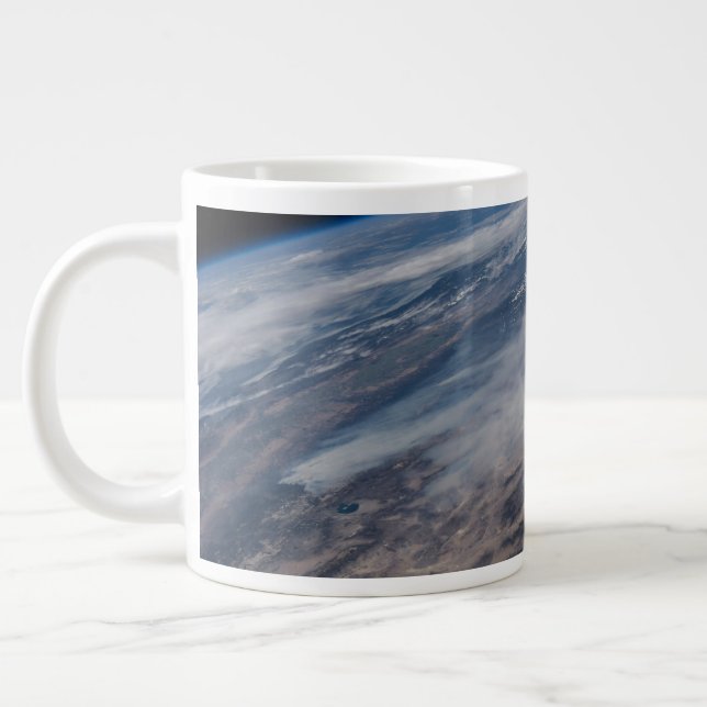 Grande Tasse Feu Autour Du Parc National De Yosemite. (Gauche)