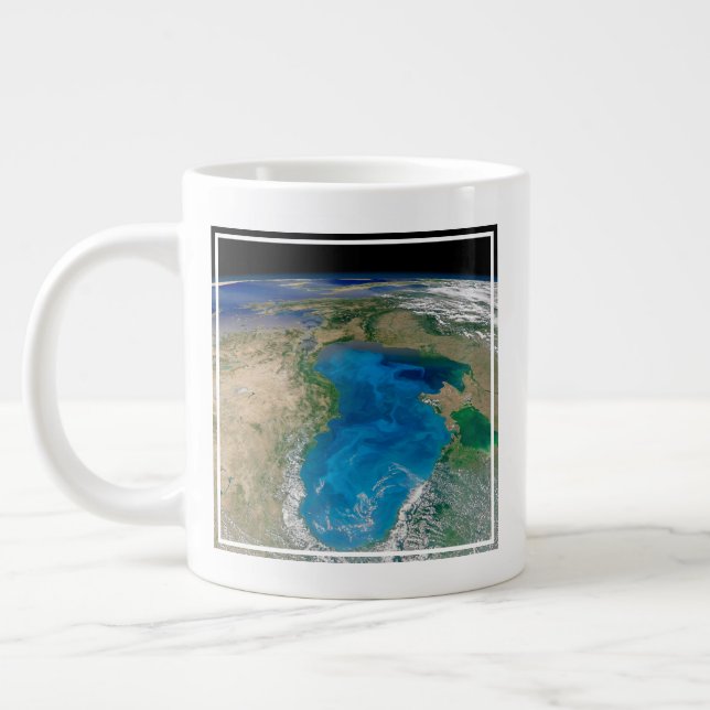 Grande Tasse Floraison De Phytoplancton Bleu En Mer Noire (Gauche)