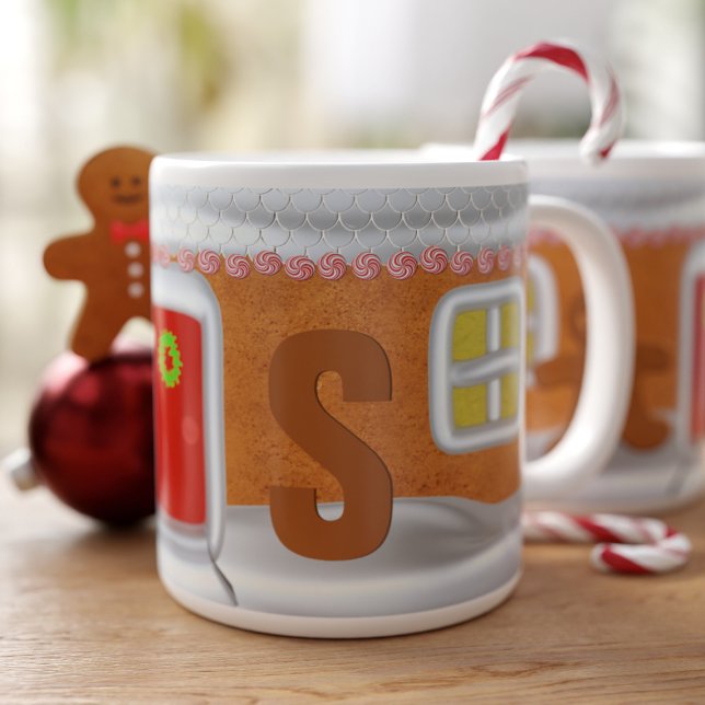 Grande Tasse Funny Maison en pain d'épices Monogramme (Perfect large coffee mug for Christmas! Just add your initial)