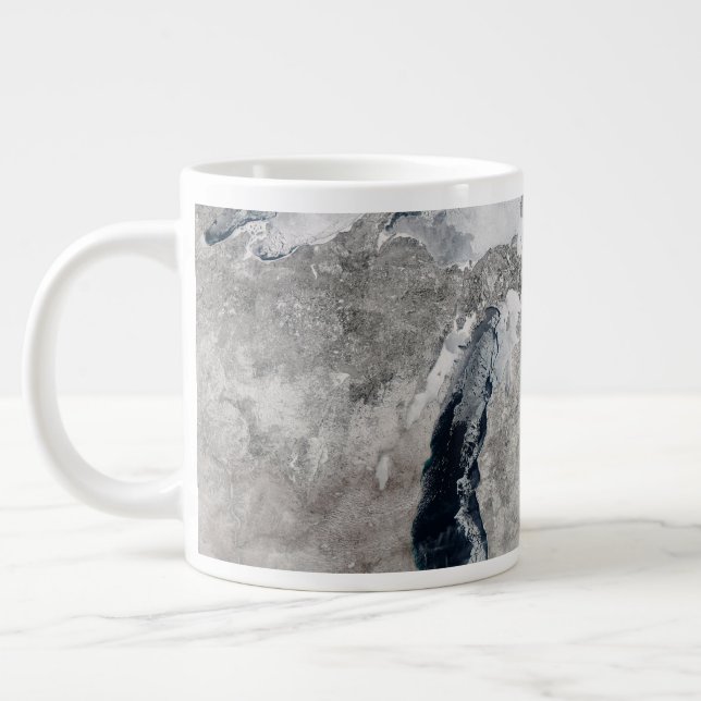 Grande Tasse Glace Sur Les Grands Lacs, États-Unis. (Gauche)