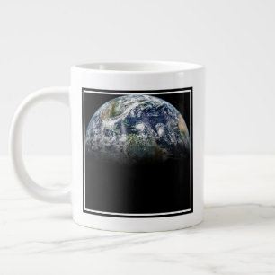 Grande Tasse Image Mosaïque De La Planète Terre Avec 3 Ouragans