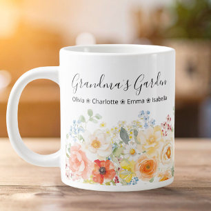 Grande Tasse Jardin de fleurs ensoleillé personnalisé de grand-