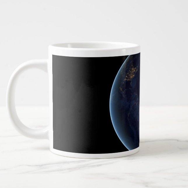 Grande Tasse La nuit, lumière de la ville terrestre (Gauche)